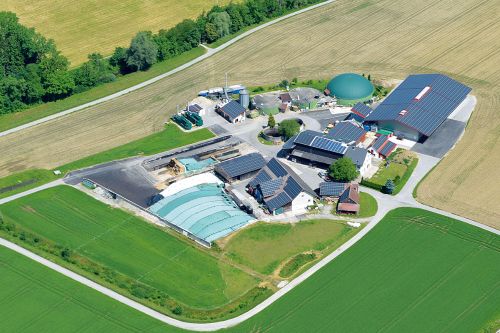 記事のティザー画像: Kögelhofバイオガスプラント. バイオガスプラントの超音波破砕処理を監視するセンサ