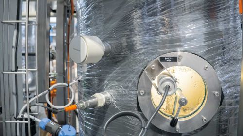 記事のティザー画像: Steffen Hartmann Recyclingtechnologien. IO-Linkによる工場廃液処理の効率化 - 真空蒸発濃縮装置の事例